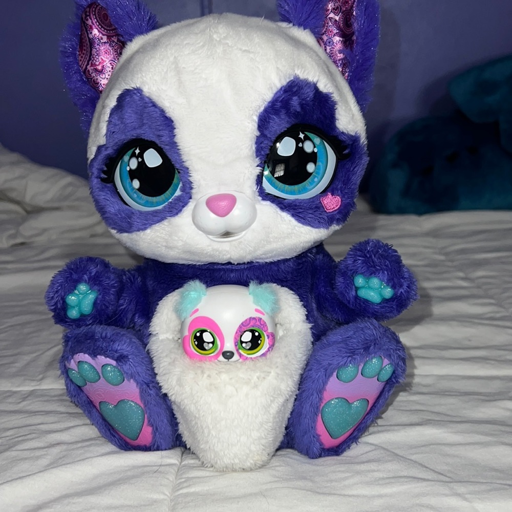 Peek a Roo Panda Roo interactive toy!  Little Alive Pet